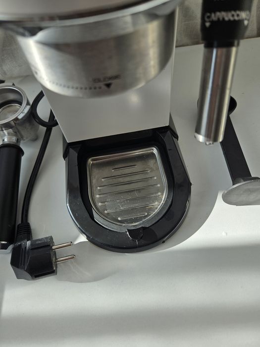 Кафемашина Delonghi Dedica