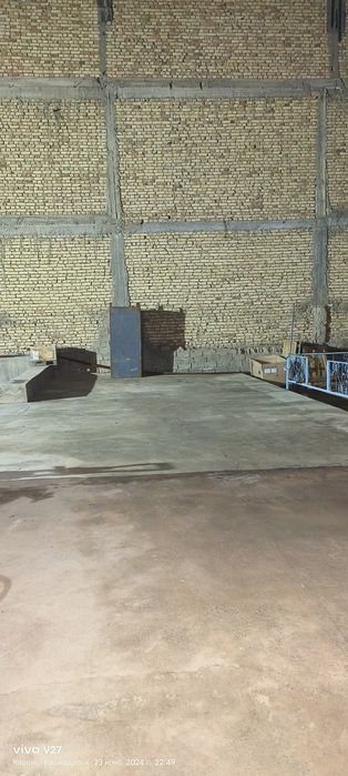 Uy sotiladi srochna 7 sotix