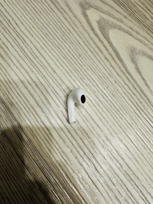 AirPods 3 (правый наушник + кейс) оригинал