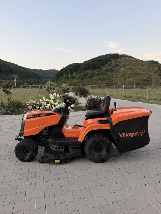 De vânzare tractor de tuns gazon Villager VT 1005 HD
