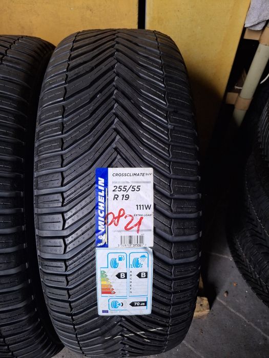 255 55 19 Michelin DOT 2021 all season NOI