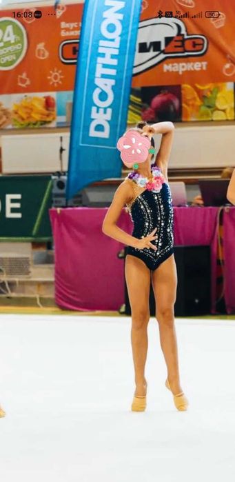 Трико за художествена гимнастика