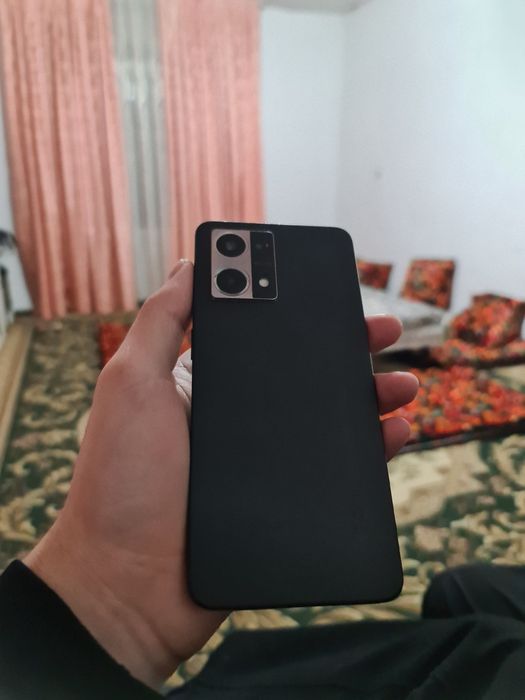 Oppo reno 7t 8ga128g