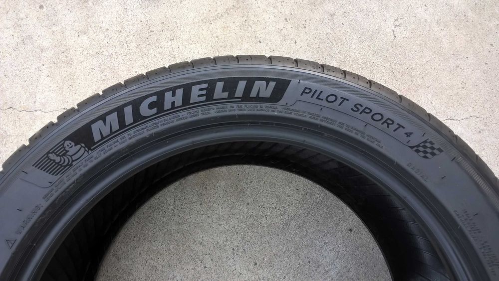 O anvelopa vara 275 40 18 michelin pilot sport 4 profil de 7,8 mm