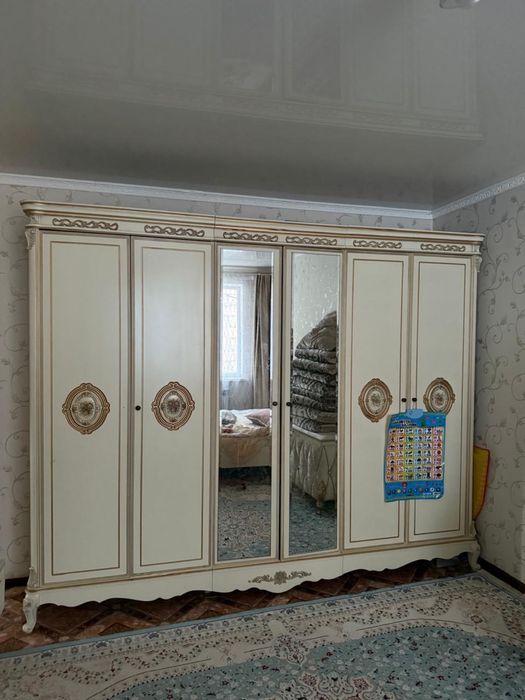 продам спальный гарнитур