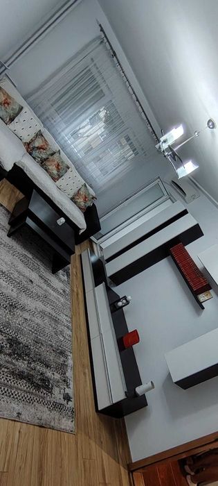 Inchiriez apartament 3 camere zona Freidorf