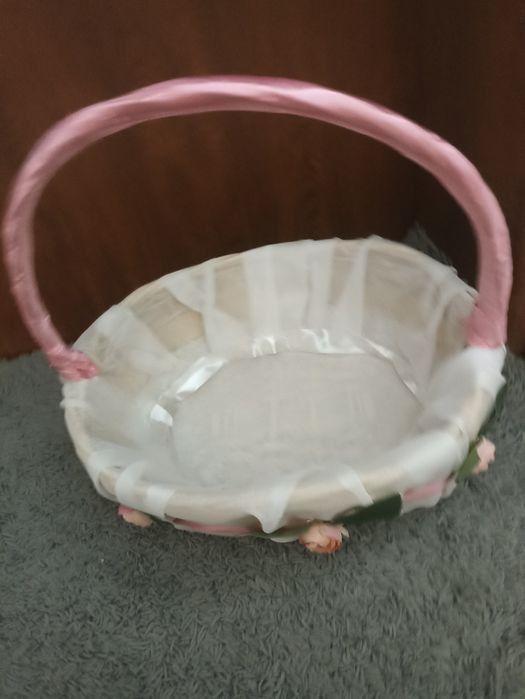 Украсена кошница за кръщене