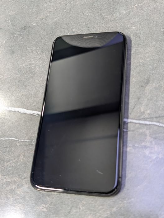 Iphone Xs в хорошем состоянии