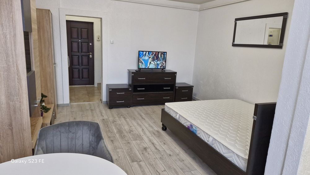 De inchiriat ap cu o camera pe termen lung!!!