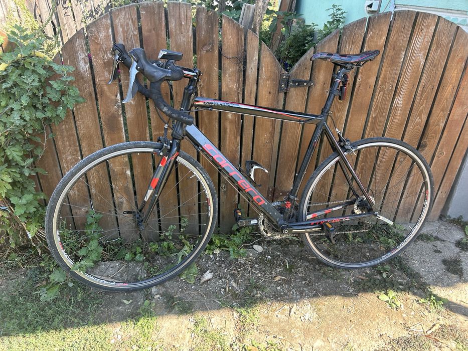 Bicicleta cursiera Carrera Virtuoso