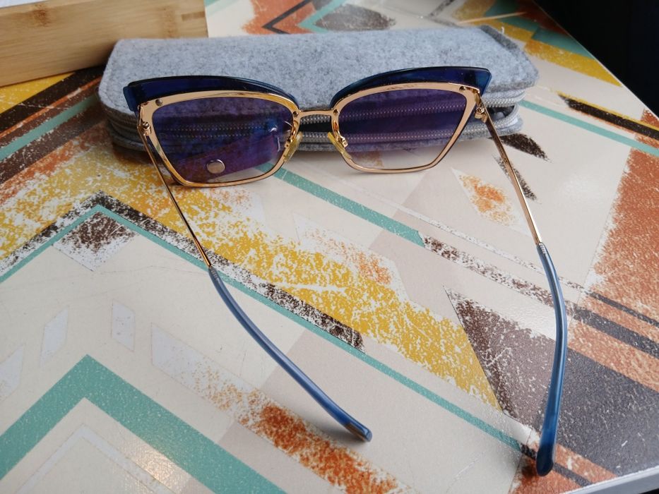 Продаю солнцезащитные очки