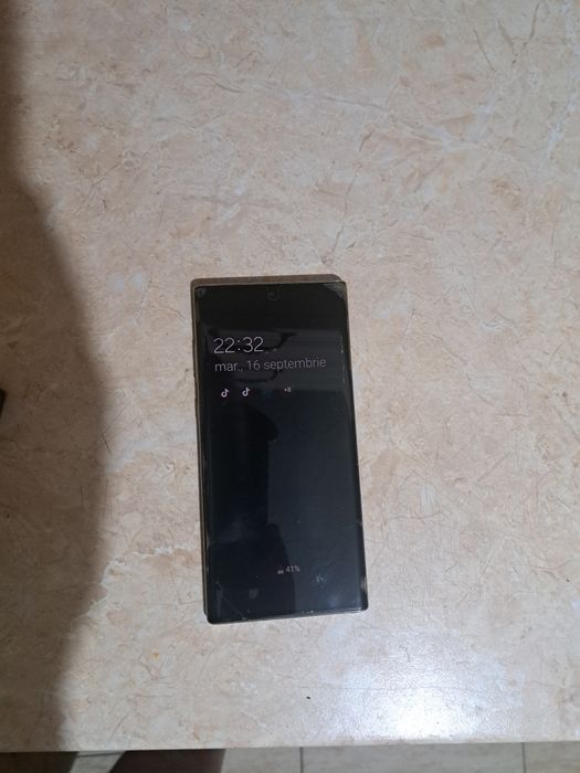 Samsung note 10 plus 900 lei