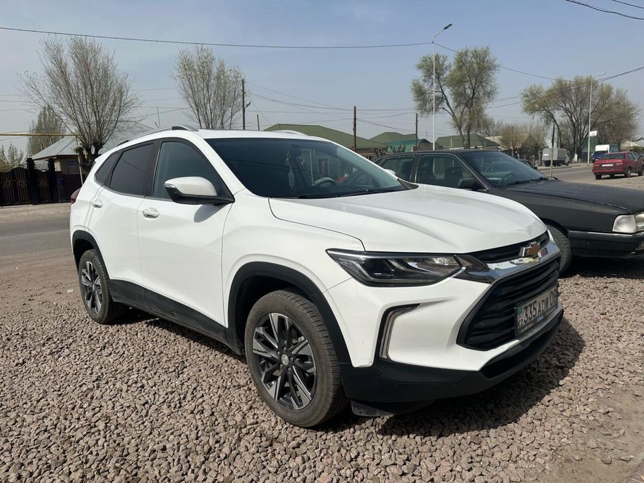 Продам автомобиль CHEVROLET TRACKER