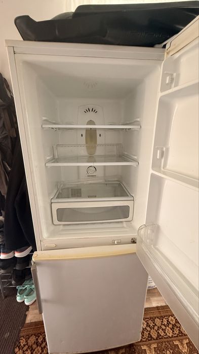 Продам холодильник в в рабочем состоянии