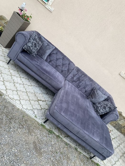 Coltar model chesterfield