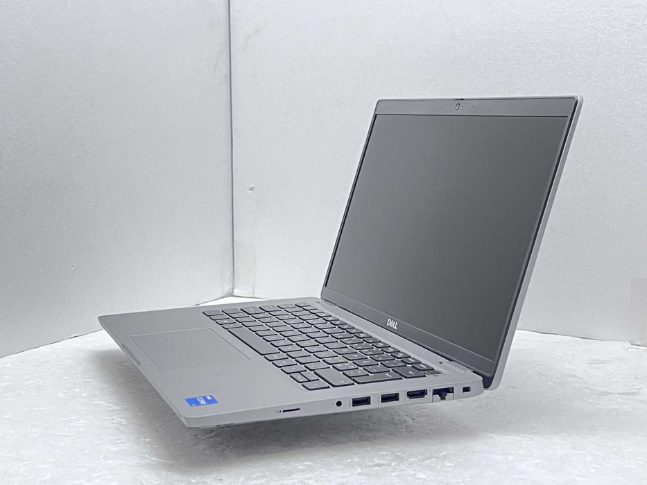 Реновиран лаптоп Dell Latitude 5420 14" i7-1165G7 32GB 1TB /-> Отличен