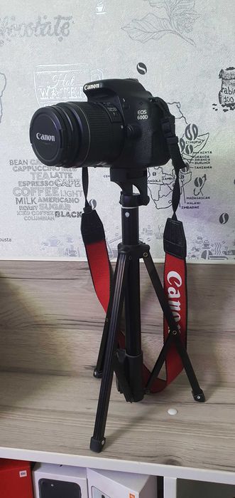 Цифровая камера Canon EOS 600d