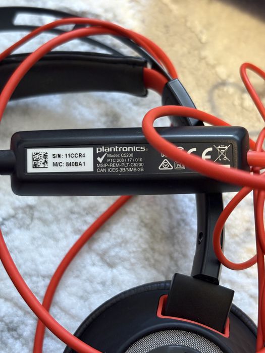 Vand pachet de 2 casti profesionale Plantronucs-Poly