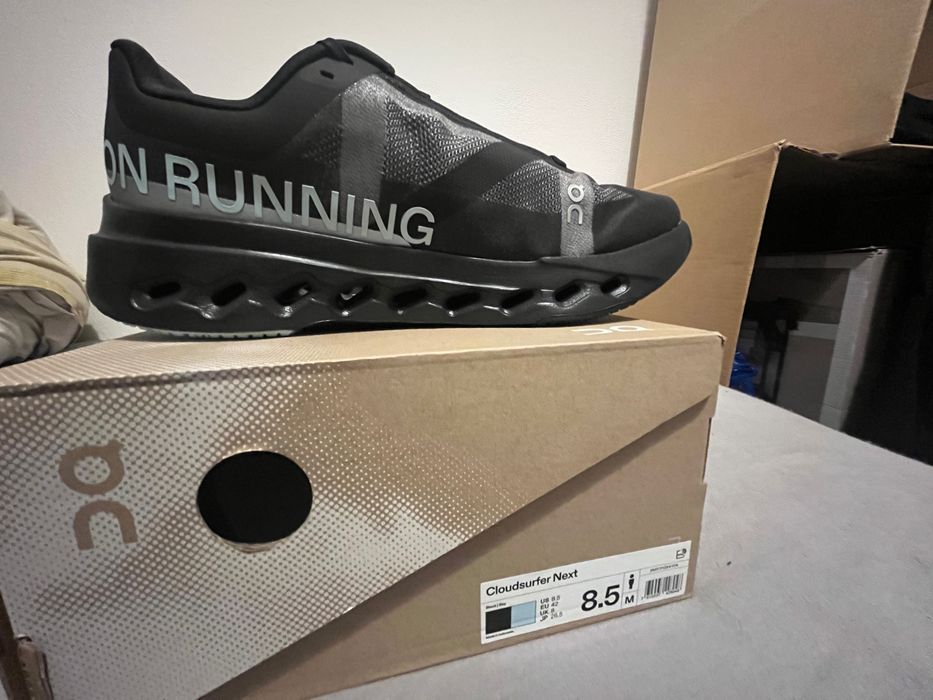 Маратонки On running Cloudsurfer next