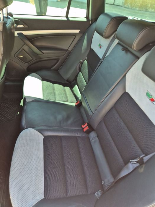Лек автомобил Skoda Octavia