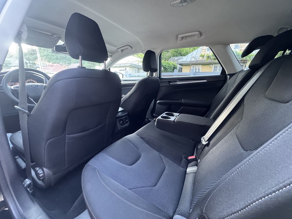 Ford Mondeo 2.0/Distronic/ line asist/navigație/euro6/ Rate