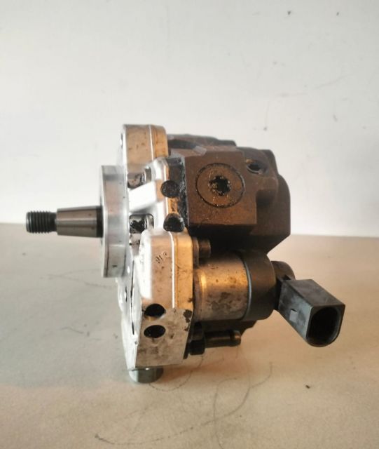 Pompa  inalta presiune 0445010045 BMW Seria 3 E90