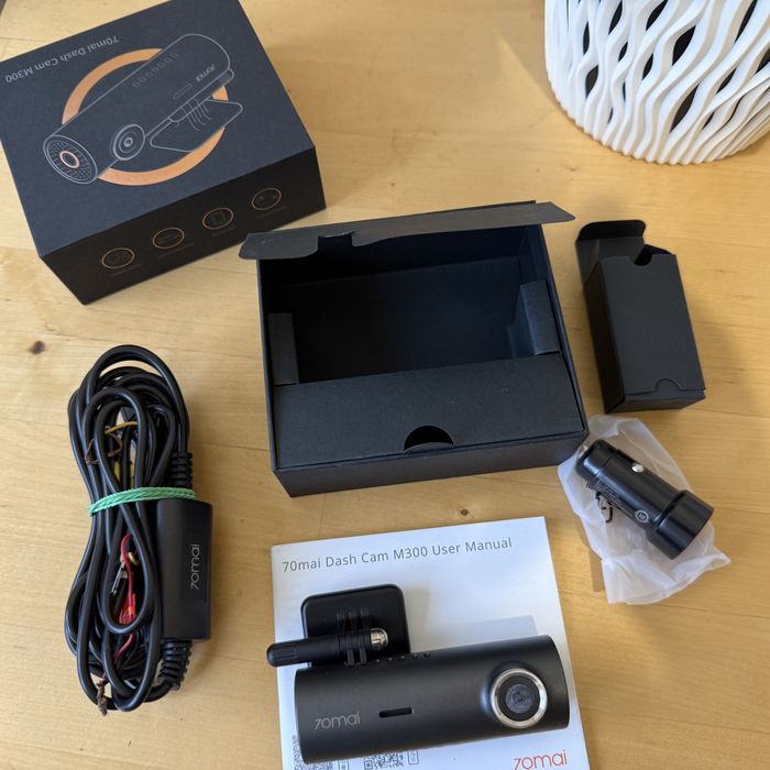 Camera auto 70mai M300, Unghi filmare 140° , 2K/FHD, WDR, Wifi