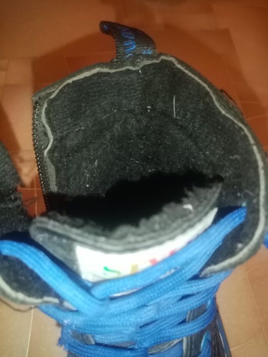 Продам тёплые ботинки на мальчика