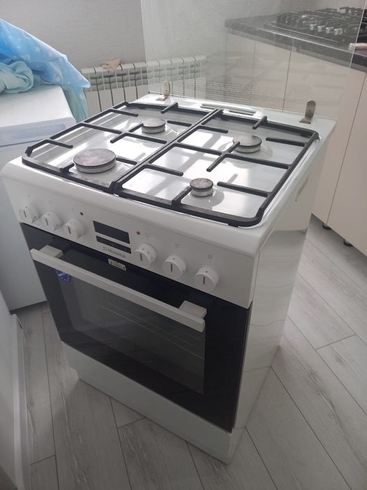 Газовая плита новый