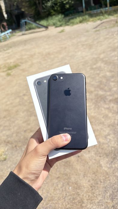 iPhone 7 — 32 ГБ