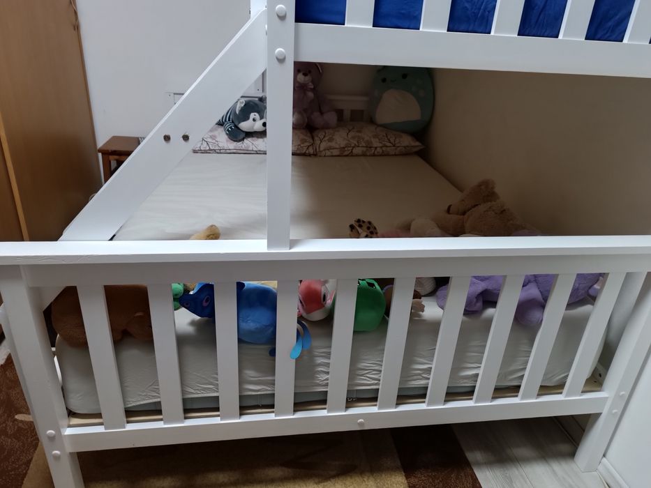 Pat supraetajat cu saltea