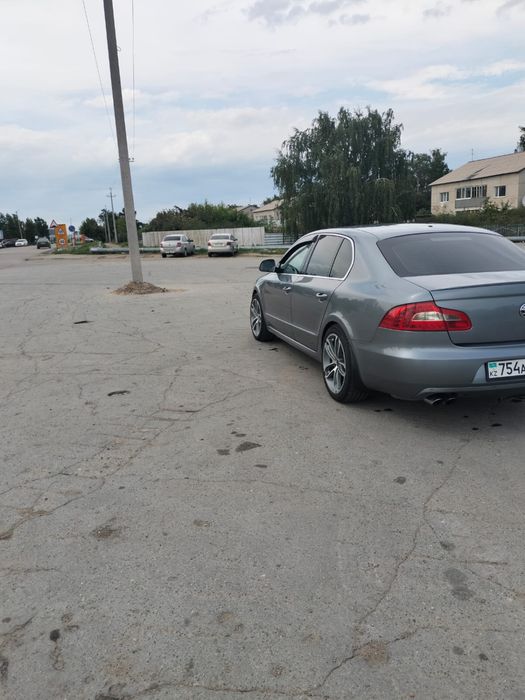 Продам skoda superb 2012