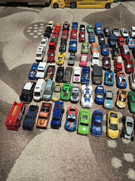 Детскаи колички метални