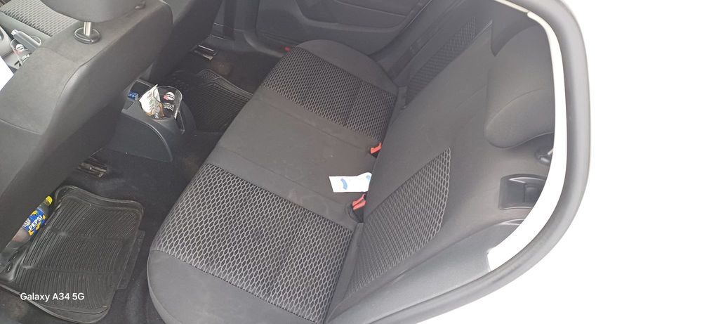 VOLKSWAGEN Golf 2010 — imagine 4