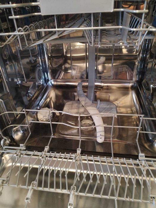 Съдомиялна INDESIT DFC 2B+19 AC