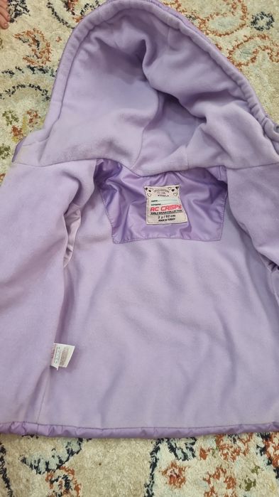 Продам детские осенние куртки