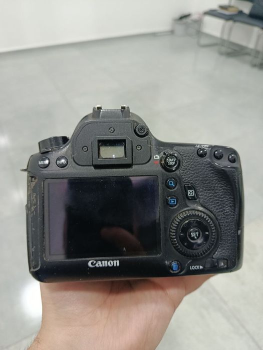 Canon 6D full-frame BODY+obyektiv sotiladi / камера обьектив Canon