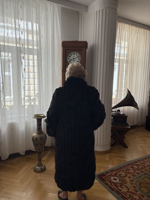 Mantou lung nurca neagra