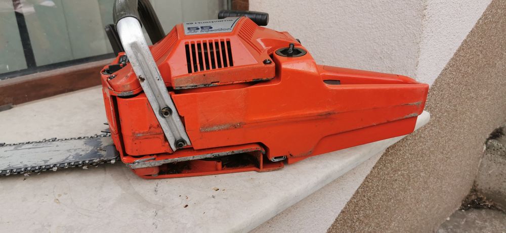 Бензинова резачка Husqvarna 55