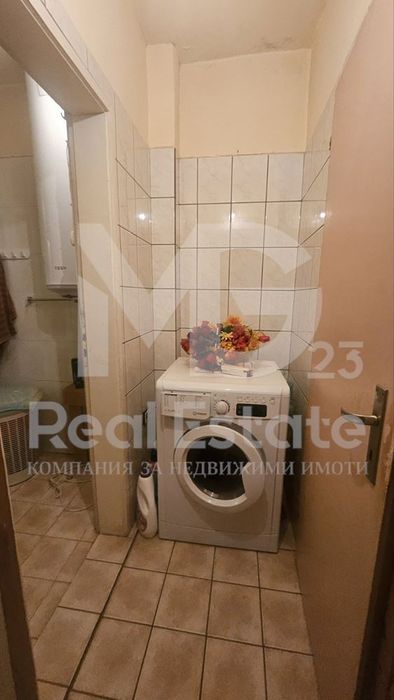 Продава се Тристаен апартамент в Пловдив, Каменица 1 - 112 кв.м за 1156 €/кв.м - Снимка #5