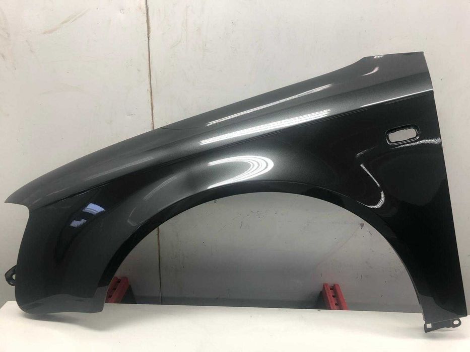 Aripa Fata Stanga Audi A4 B7 An 2004-2007 (LZ7S (Gri))