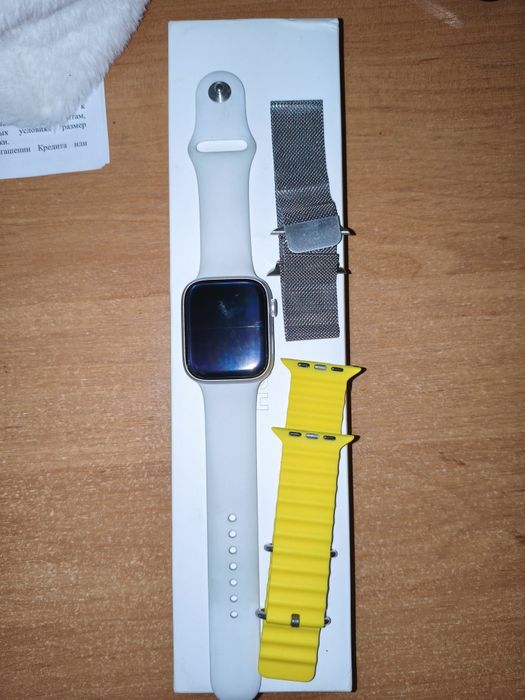 Apple watch 8 в отличном состоянии