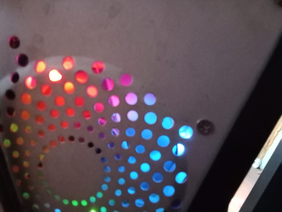 Блок от компьютера,состояние отличное