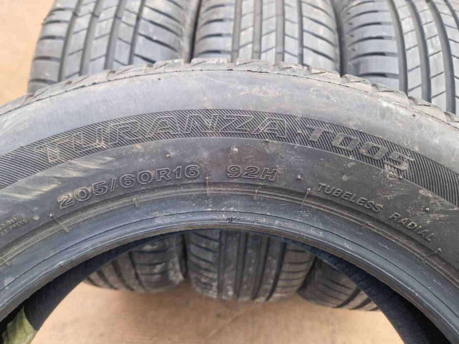 4 Bridgestone R16 205/60 Летни гуми  DOT3418