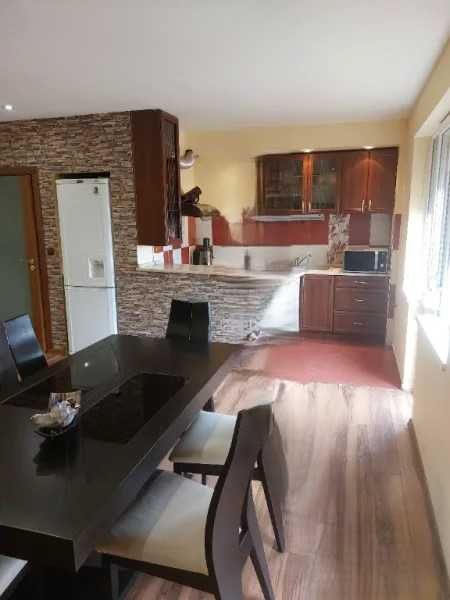 Реновиран тристаен тухлен апартамент