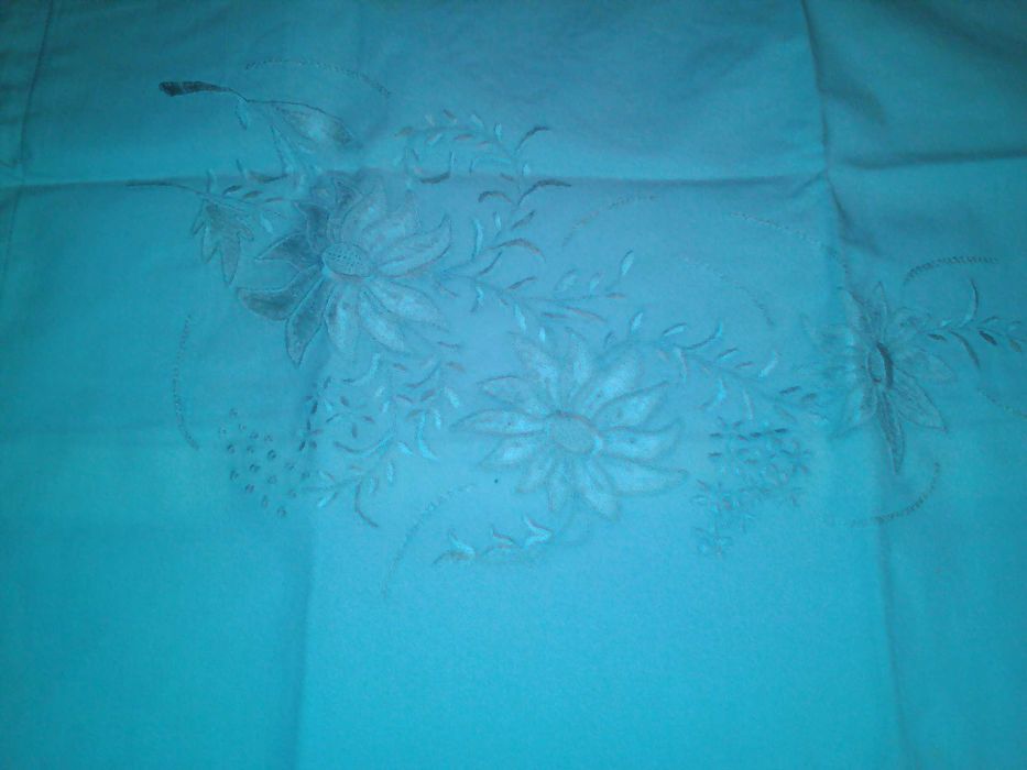 продавам неупотребявани юрган, тъмночервен китеник