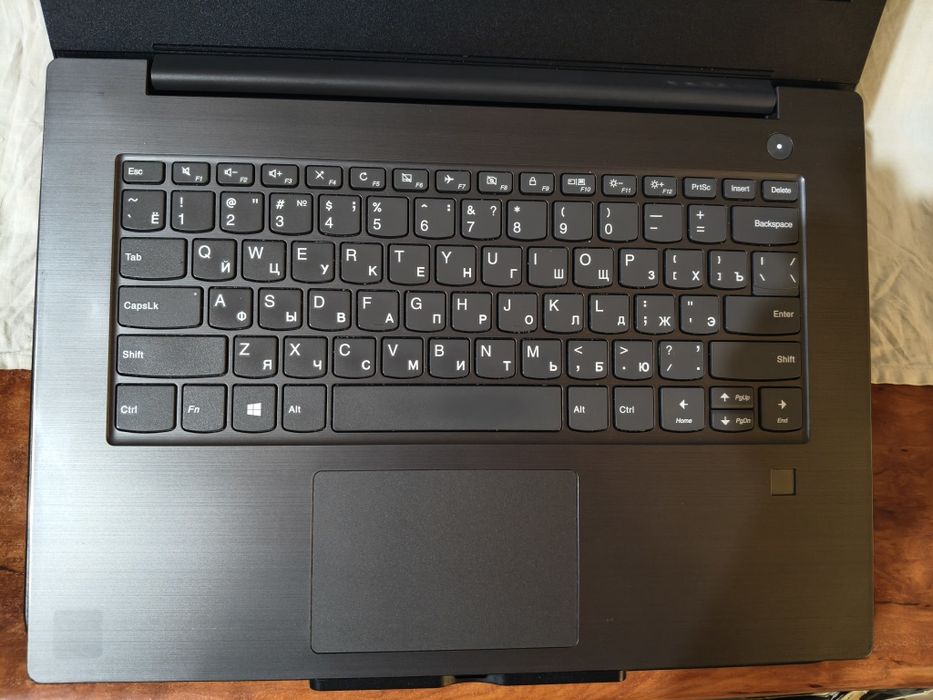 Lenovo ноутбук в полной комплектации, мощный, стильный
