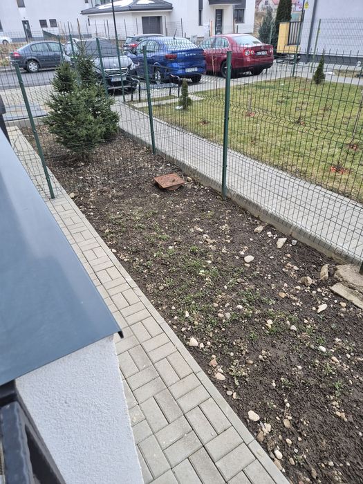 Proprietar închiriez garsonieră situată pe Str. Nicolae Labis, Nr 15.