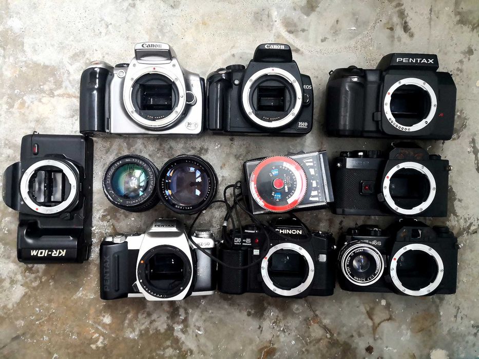 Lot de aparate foto si obiective defecte