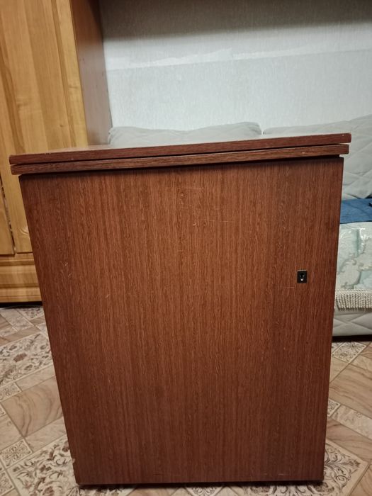 Швейная машинка с ножным приводом